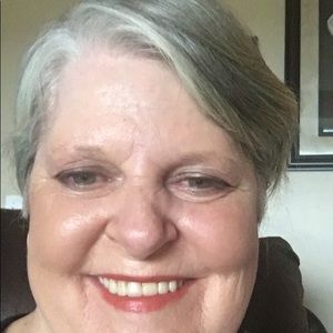 Meet your Posher, Connie